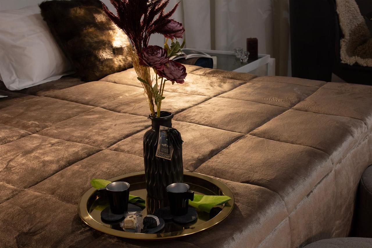 La Chimera Luxury Home Taranto Bagian luar foto