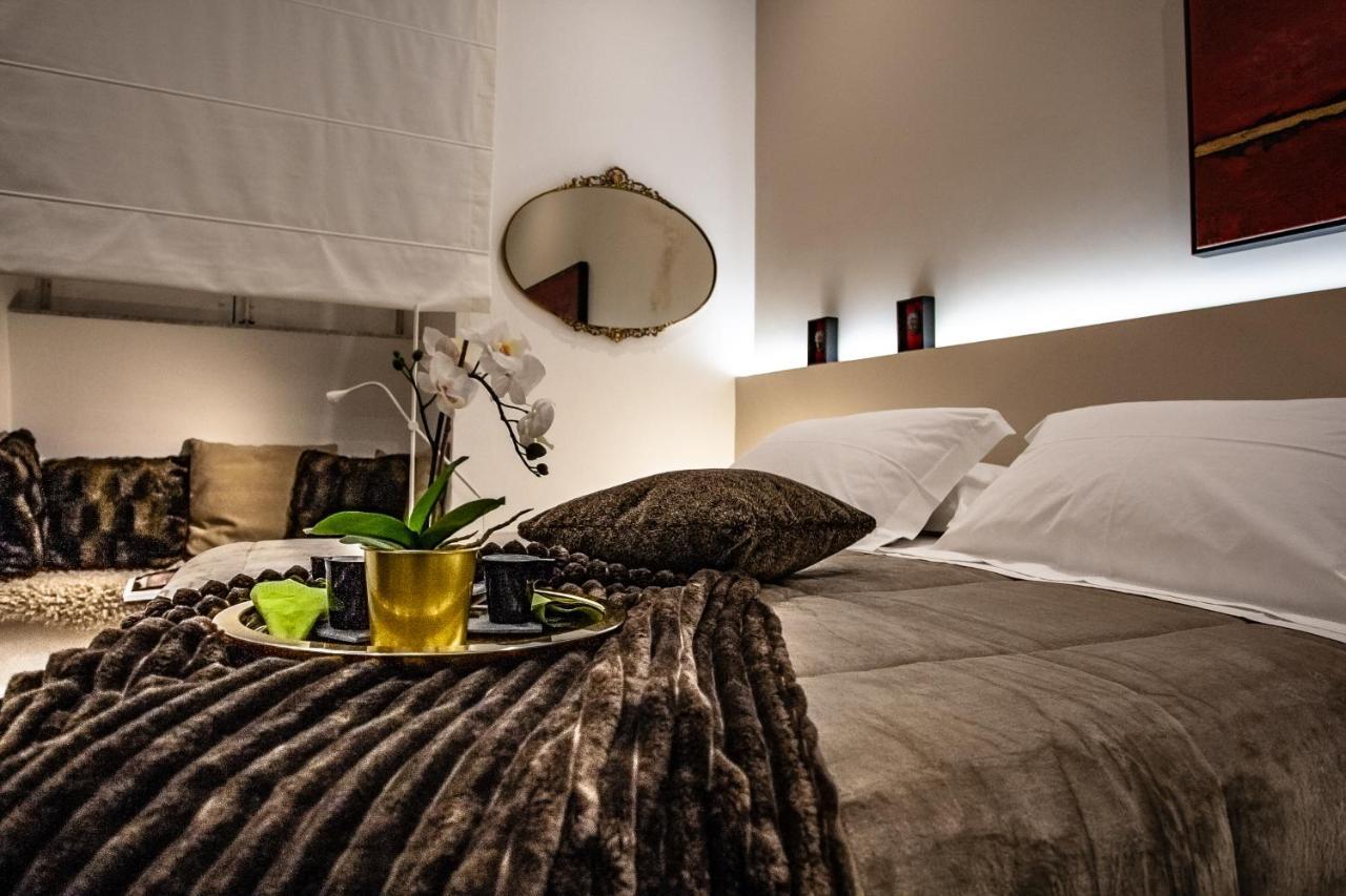 La Chimera Luxury Home Taranto Bagian luar foto
